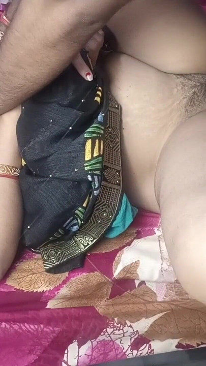 Beautiful Bhabhi calls her husband's friend home and fucks him when her husband is out. | Clip 1