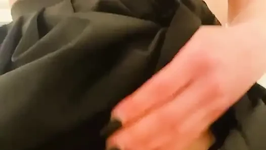 Süße muschi masturbation girlii mit sexy String und neuen haaren