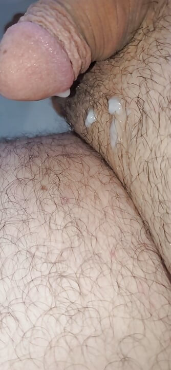 হাত ছাড়াই প্রোস্টেট অর্গ্যাজম মিল্কিং