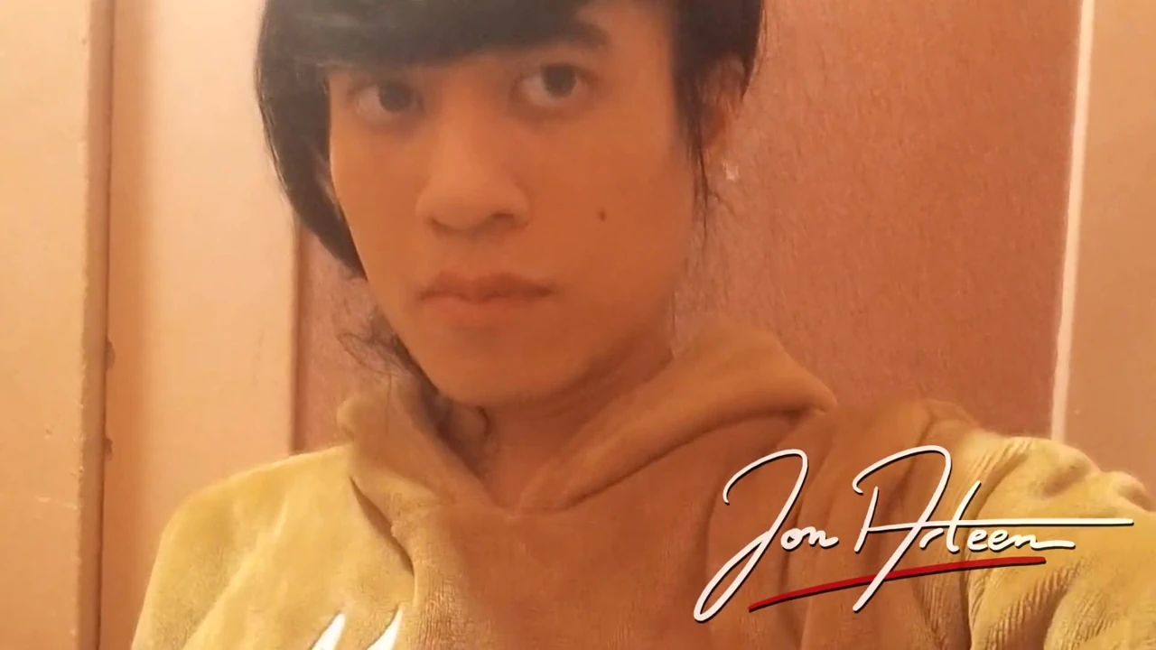 Jon Arteen pees in the toilet thinking of you (cute twink gay porn for pee fetishists)