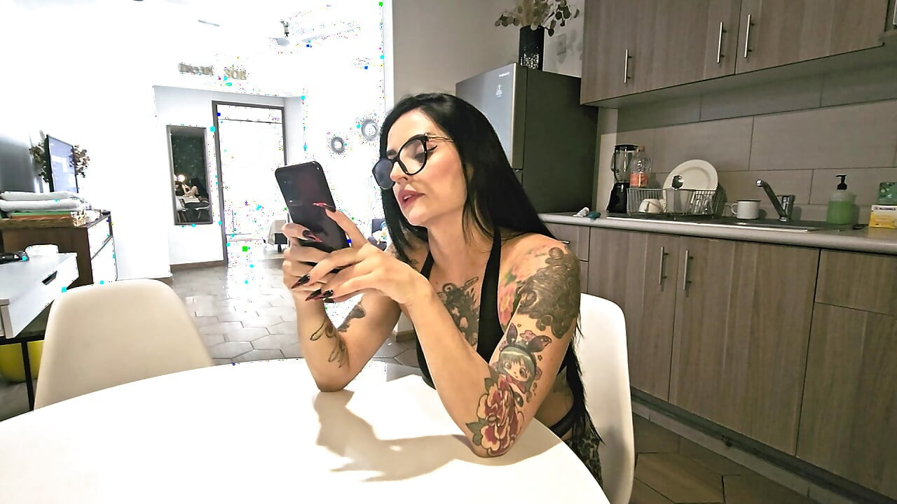 ÜVEY ANNE VE ÖĞRENCI CALIENTE