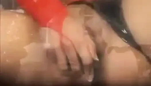 Max Mikita yarakla sikilmeyi seviyor
