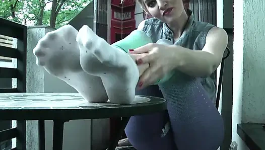 Поклонение грязным носкам