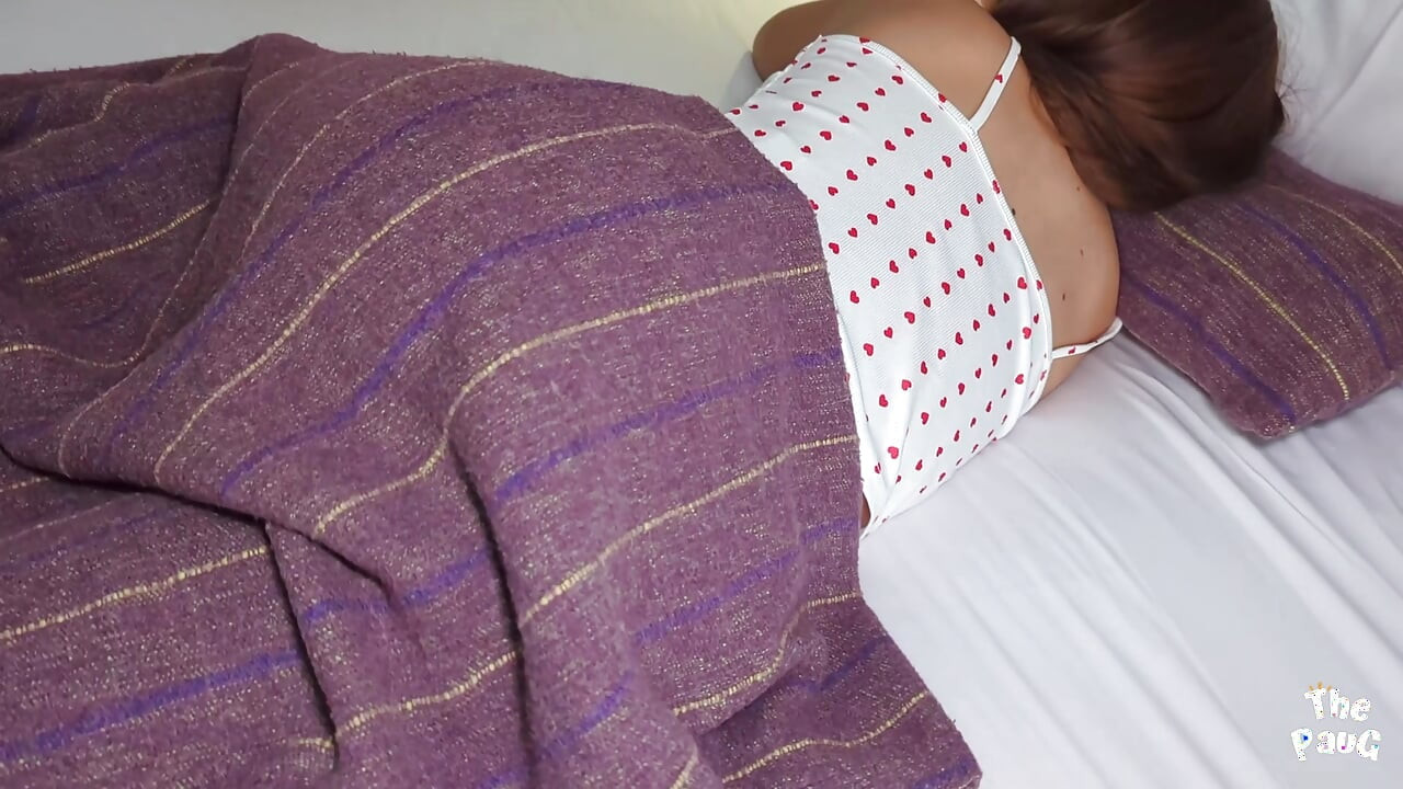 Latina Big Ass Stepmom Gets Fucked By Sharing Bed With Her Stepson