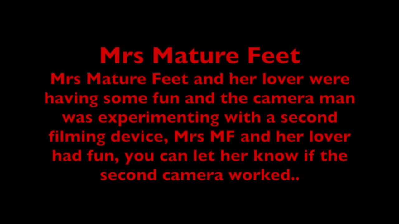 Mrs Mature Feet y su amante perrito con enormes tetas swing 403