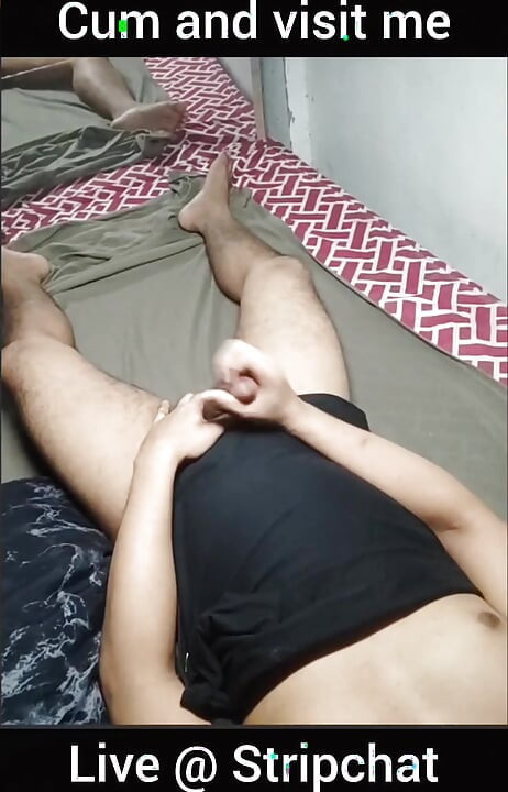 Jakol habang naliligo si inaanak