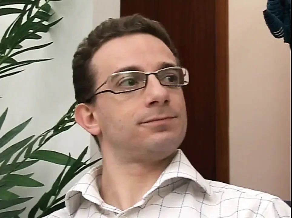 大胸部金发女郎喜欢屁股