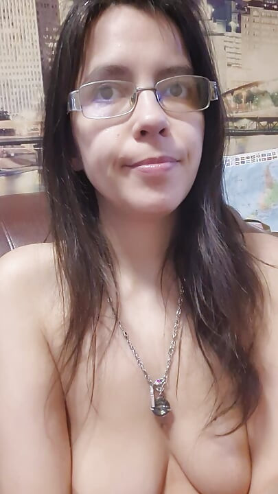 Free and awesome doldo blowjob ever!