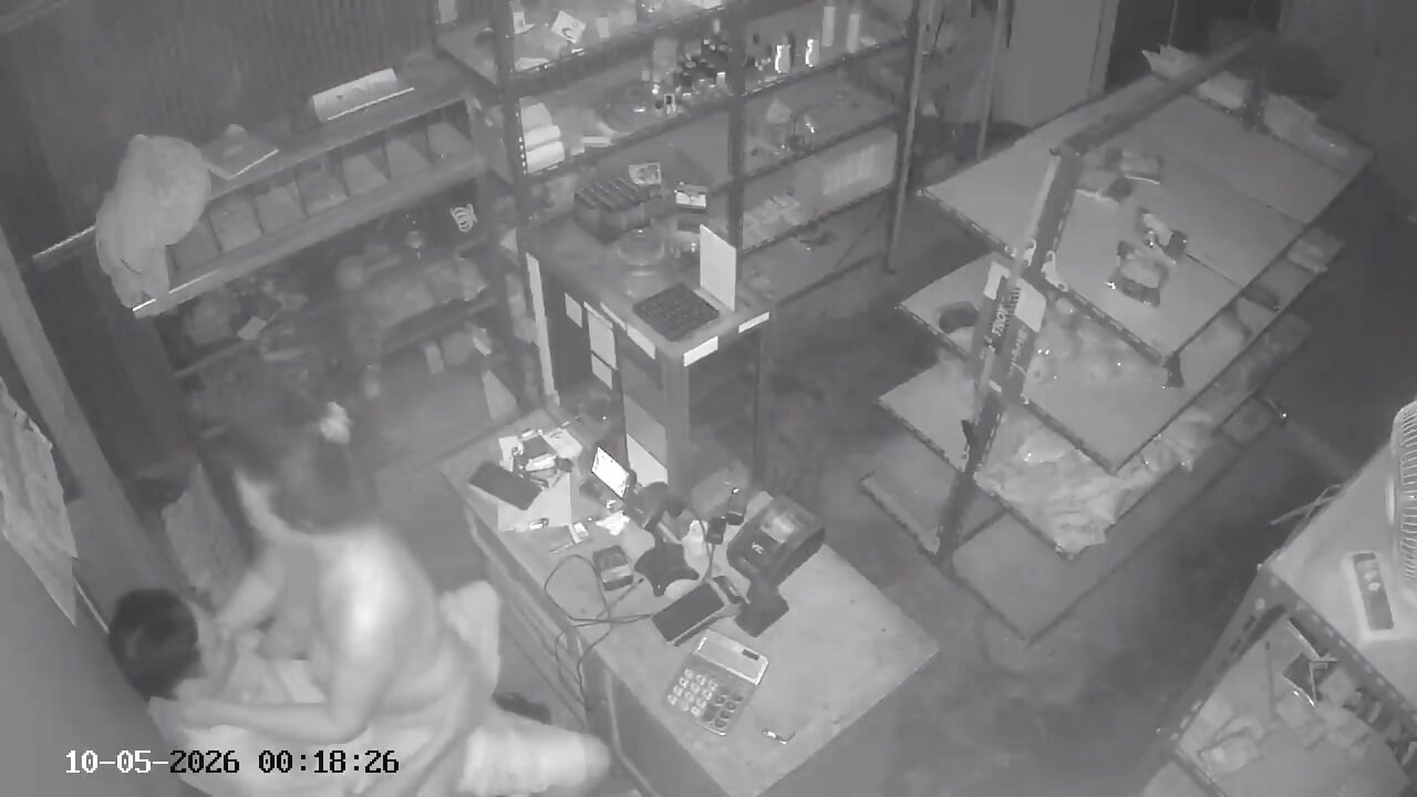 Cheating in a dark place with an ex-girlfriend, it turns out that there is a hidden camera.