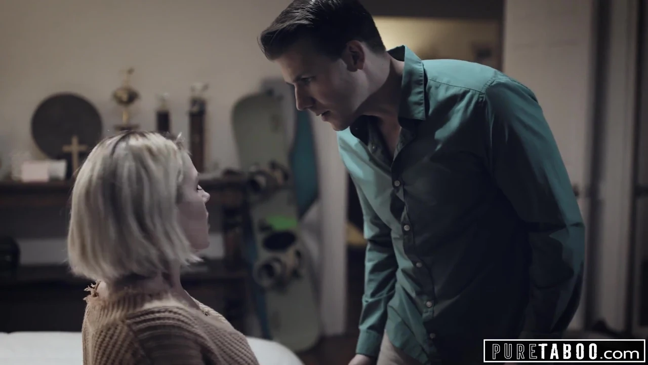 PURE TABOO Stepmom Helped Injured Step Son Pleasure Himself