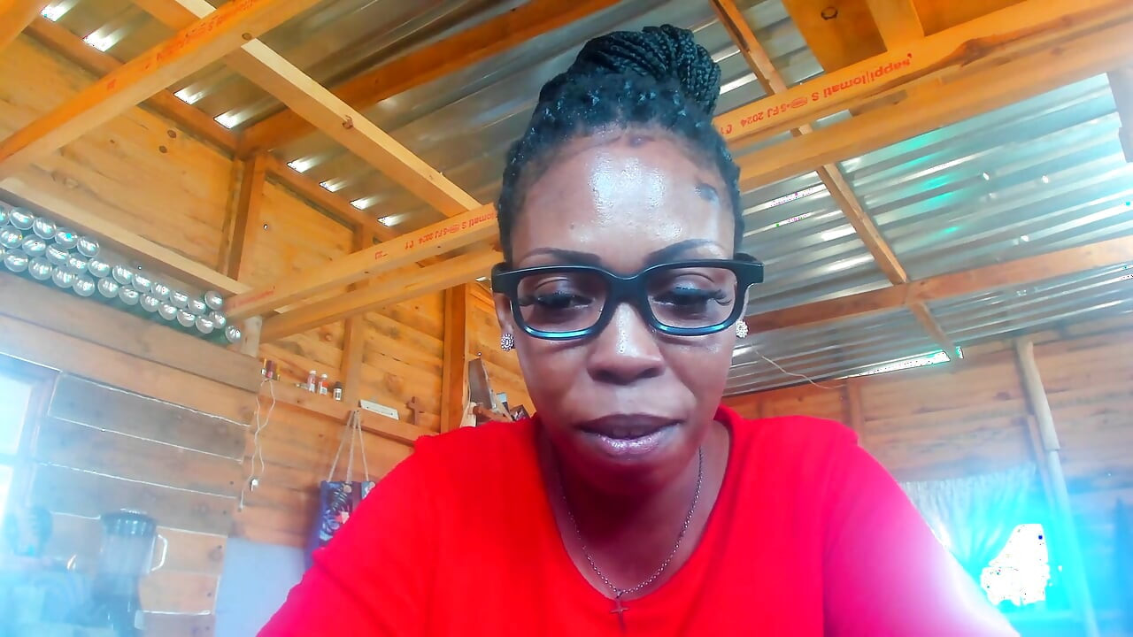 Role-play Naughty Stepmother with Big Booty