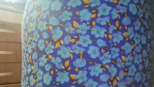 Ablam yemek yaparken ne kadar da güzel