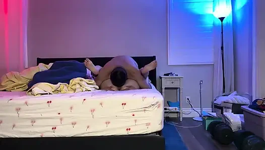 Nefis Jimmy zevk odasında sürtük kitty'i seks oyuncağı olarak kullanıyor