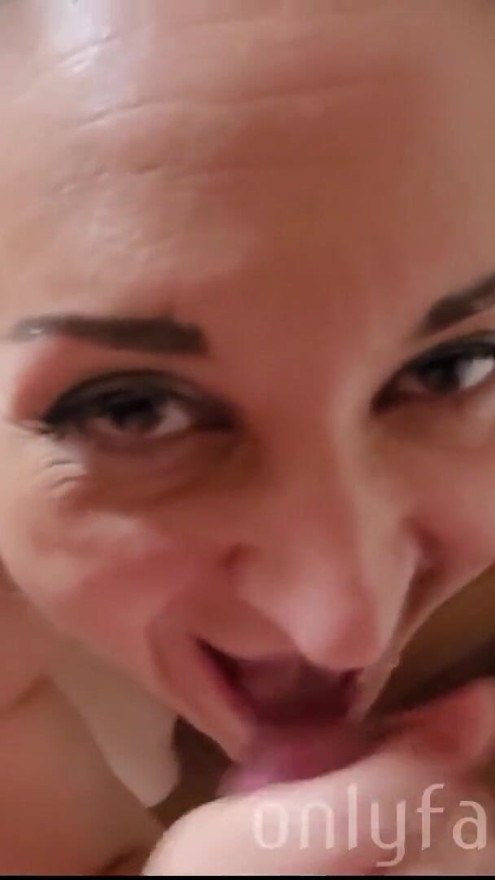 I love to make cocks cum in the morning | Clip 1