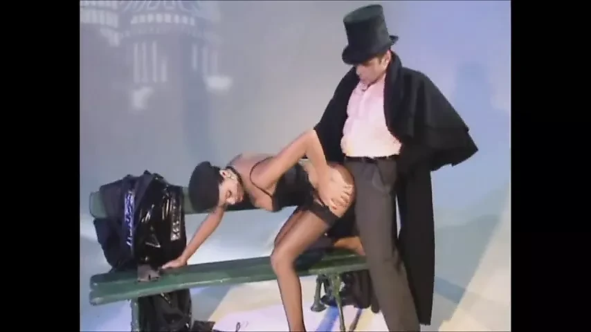 Olivia del rio3