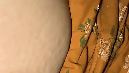 Adik tiri seksi ini pengen bersenang-senang dientot sama adik tirinya
