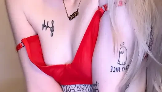 SPOOKYBARBIEGRL , JOI SI CEWEK GOTIK NGOCOK KONTOLNYA SEBELUM ISTRIMU PULANG