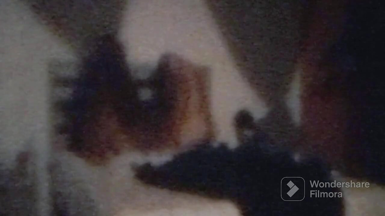 मेरा सीधा सौतेला भाई किसी को जाने बिना मेरे पास वापस आता है