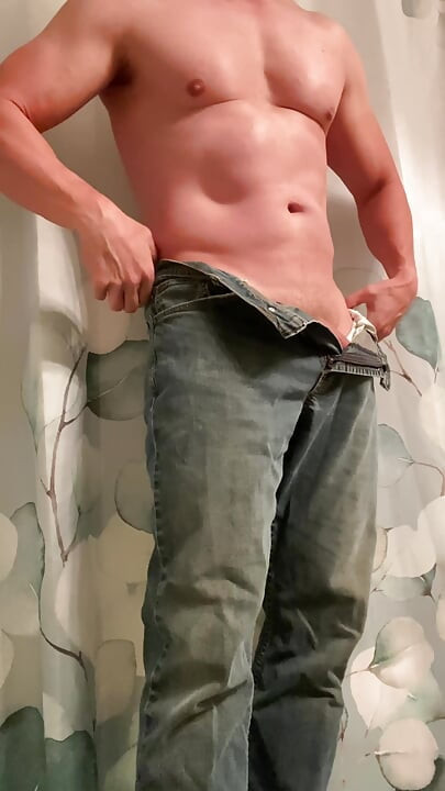Fully nude fun