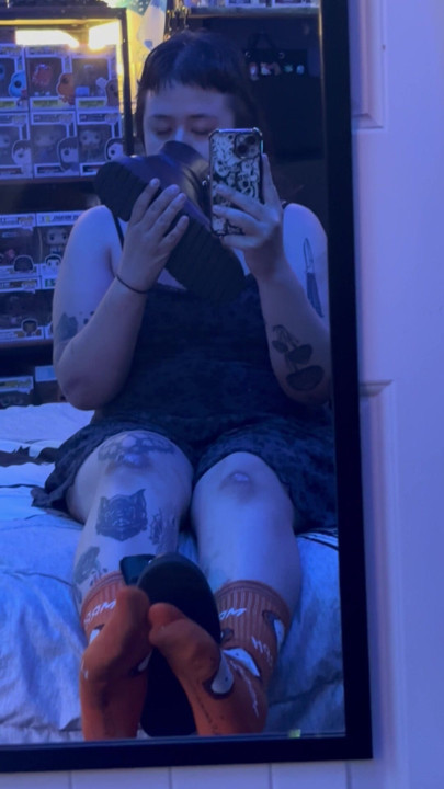 asian latina stinky socks