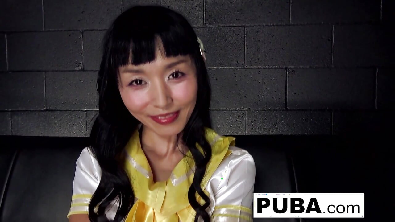 日本女学生Marica和她的英国朋友做爱