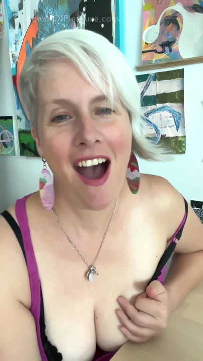 Your Ex-Girlfriend's Mom Gave You A Handjob At A Cafe (JOI) | Clip 3