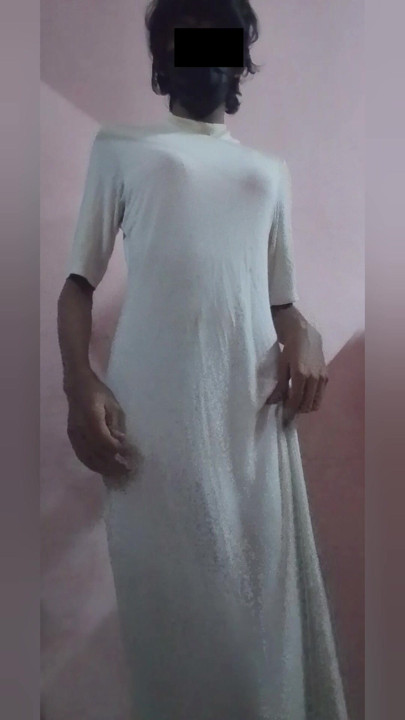Sri Lankan sissy dancing and show her panty