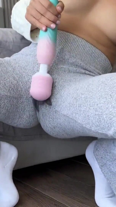 WOW! BEST COMPILATION SQUIRT ORGASM IN LEGGINGS | Clip 1