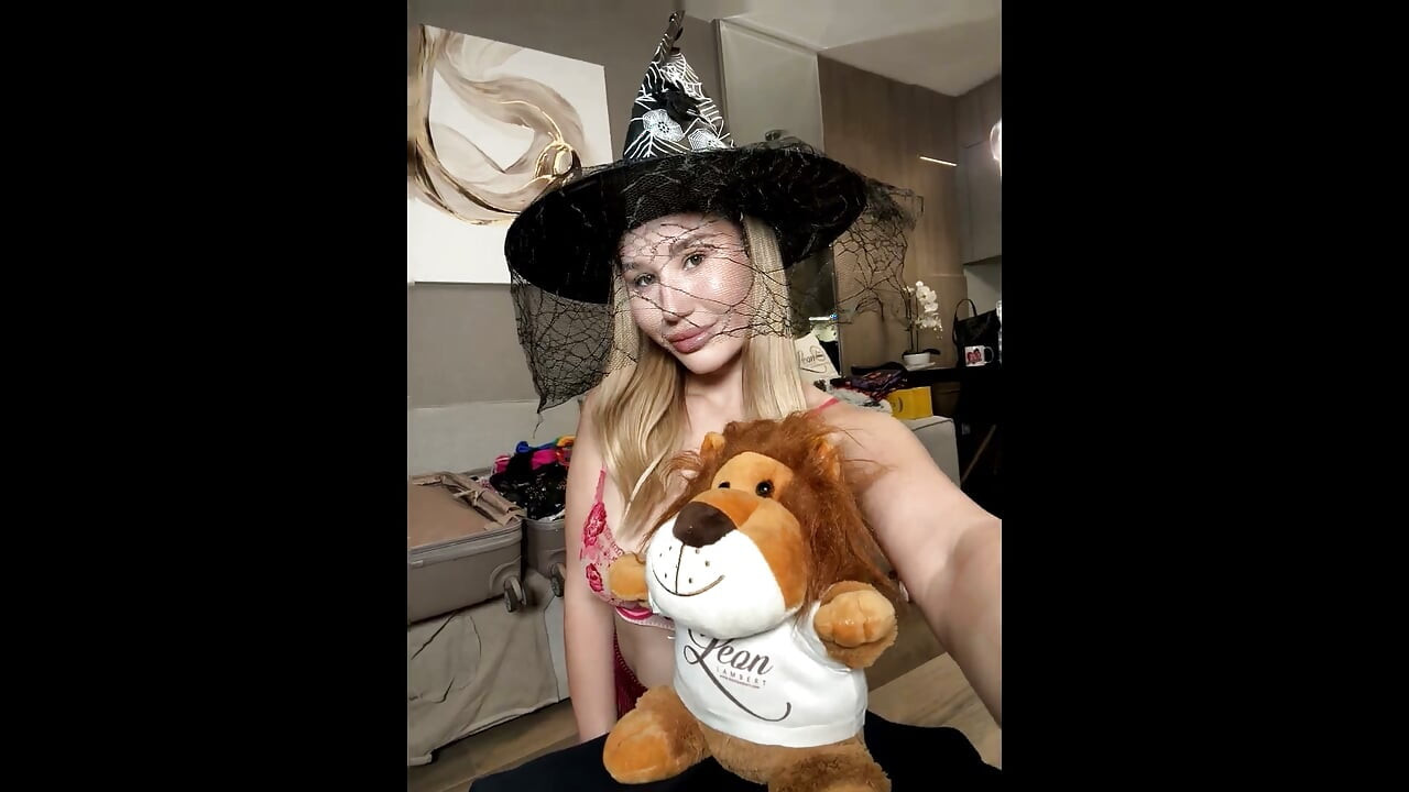 Big tits big ass hot sexy Halloween slut teases an amateur porn director in a try on haul under towel