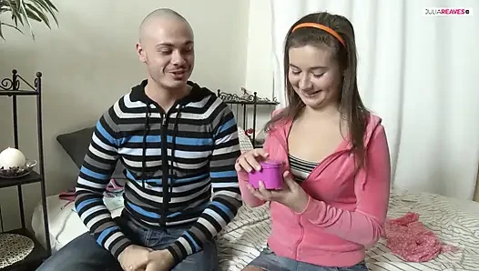 Сладкий ангел обожает анал с большим членом