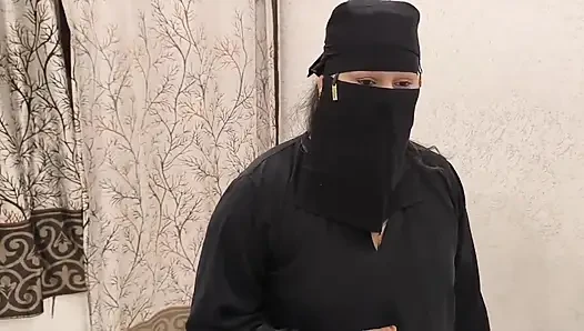 Muslim Women Come to Clinic for Check up Doctor Fuck Her Pussy