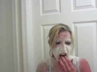 Hot Blonde gets the biggest facial ever - Megacumexplosion