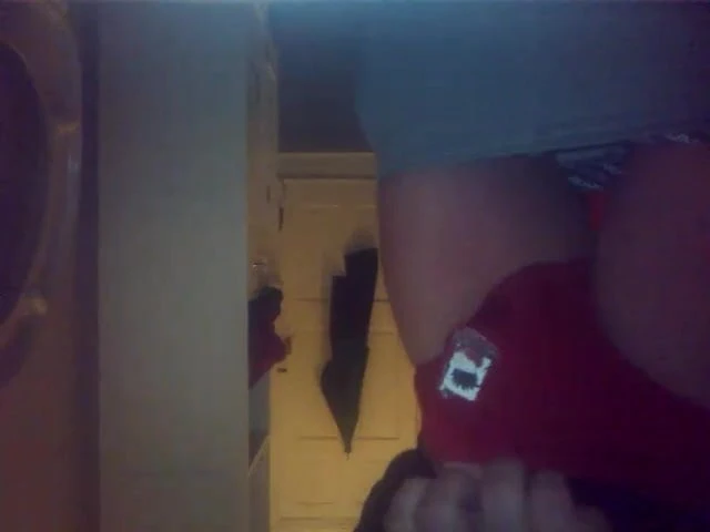 Red Briefs get piss dribbled