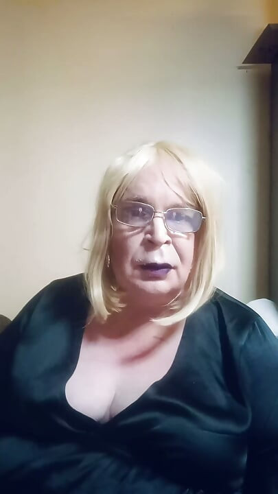 Part 1 - BBW TV discussing her many years in the BDSM and Kink world