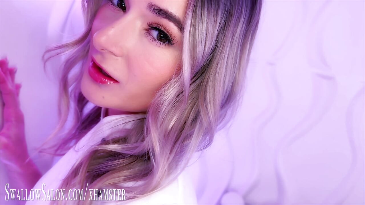 Thea Summers Delivers Sexy Blowjob at the Swallow Salon