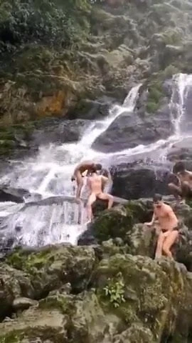 en el rio