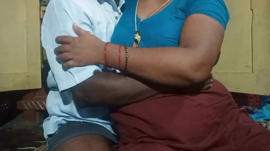 tamil village beauty aunty romance with young man