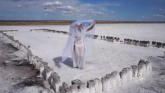 Keheningan cewek kulit putih di salt lake elton