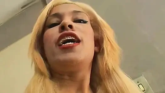 Ayak hakimiyeti - sara blonde