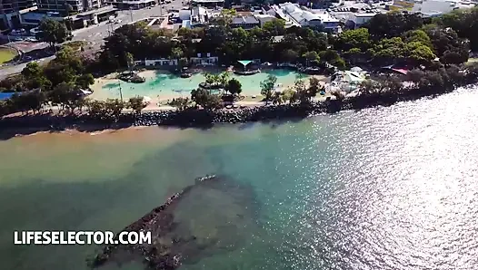 Alice Zaffyre, Audrey Reid ve Coco Bae ile yeni ev sorunu