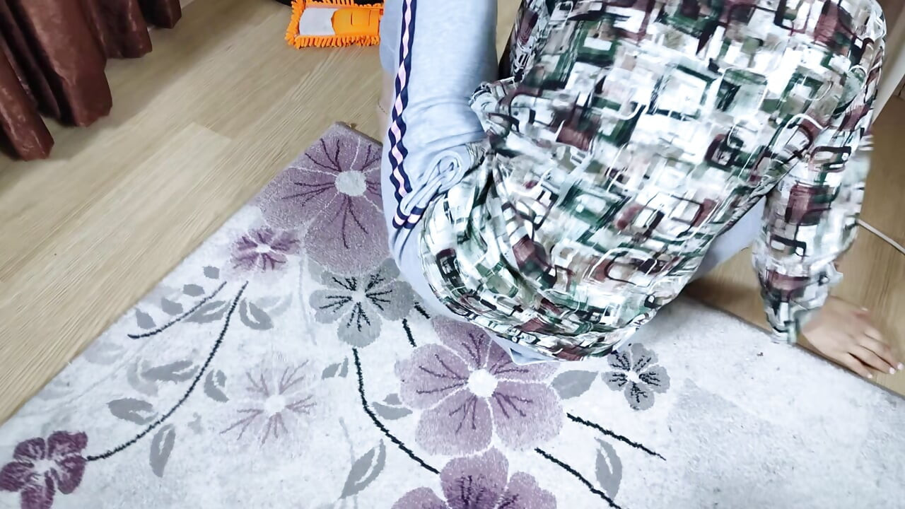 iranian farsi hot millf babysitter creampie hot guy