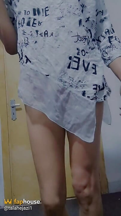 สาวข้ามเพศอาหรับฉี่