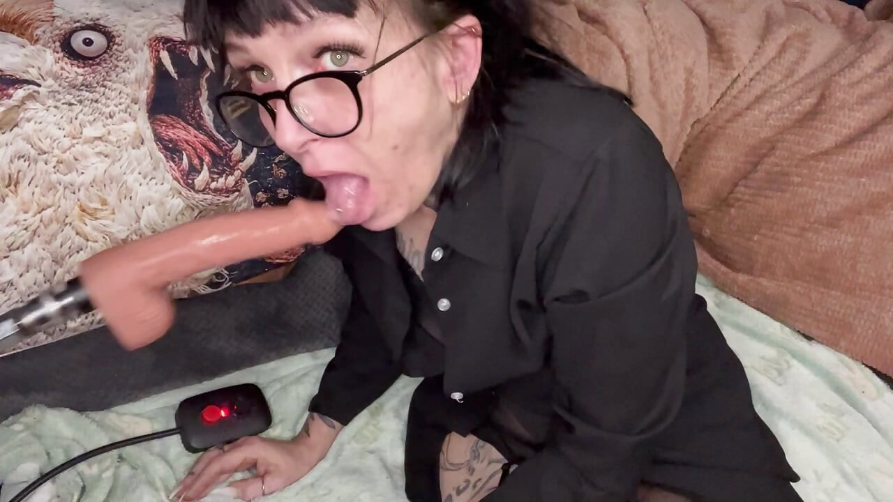 เล่นกับตัวเองขณะดูวิดีโอของฉัน