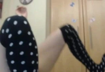 Plays with her pussy using fingers and toys till she cums