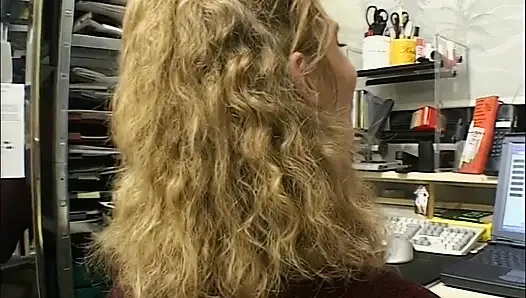 Blonde Does It During Working Hours