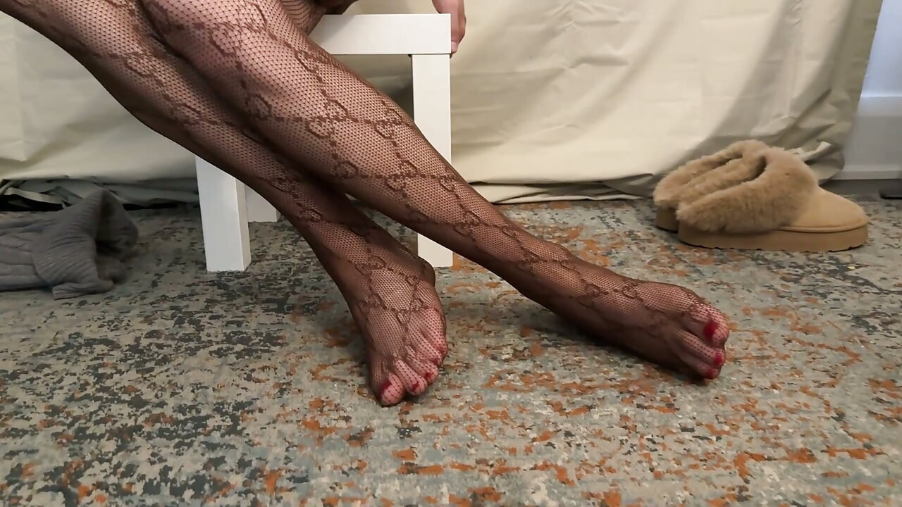 Brown Fishnet Tights Under Grey Knit Pants. Nyii