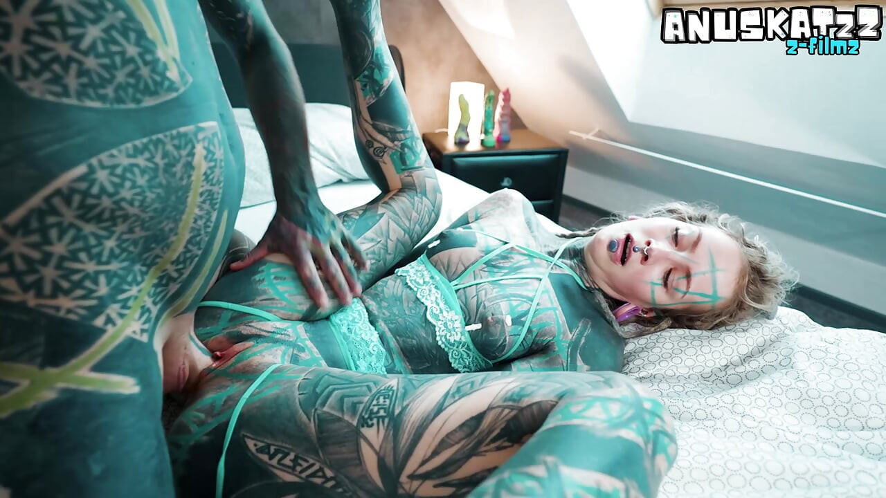 Hippie Girl Takes Hard Anal and Gets Covered in Cum