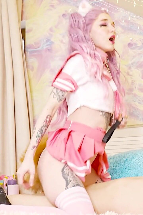 Kawaii Kitty Gets a Cum in Tight Pussy