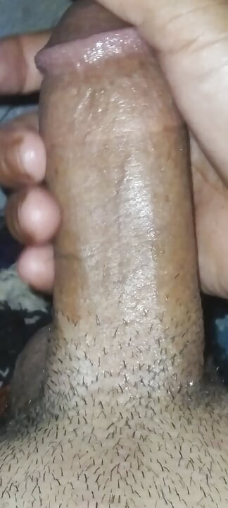 Alguém que chupa paus quer?