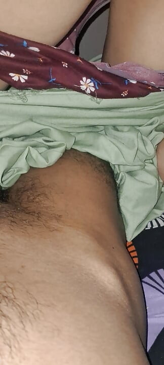 De costas para trás sunita bhabhi ano novo sexo especial Sunnita Chachi aldeões sexo